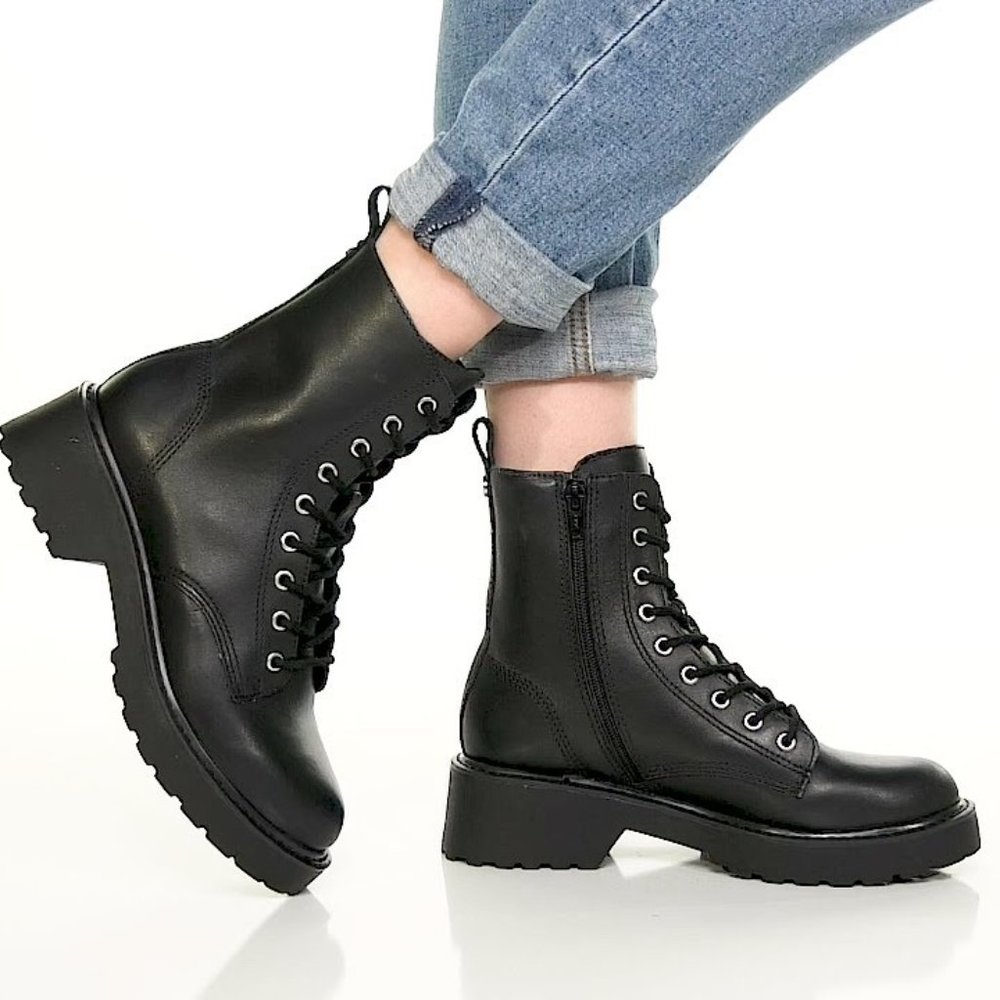 Nwob Steve Madden Tornado Combat Boot - image 1